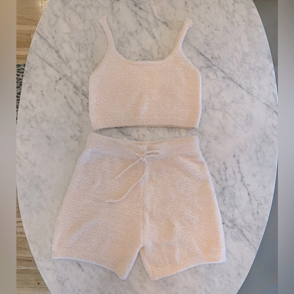Fashion Nova cropped tank + short set in fuzzy squishy cozy cream size XL - Picture 2 of 9